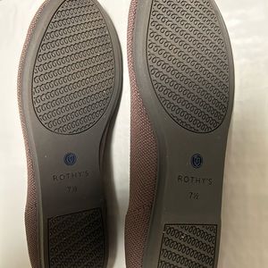 Retired Mink color (which is a beautiful purplish-grey.) NWOB.